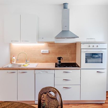 Apartment Pr' Stajercu With Free Onsite Parking ボヴェツ エクステリア 写真