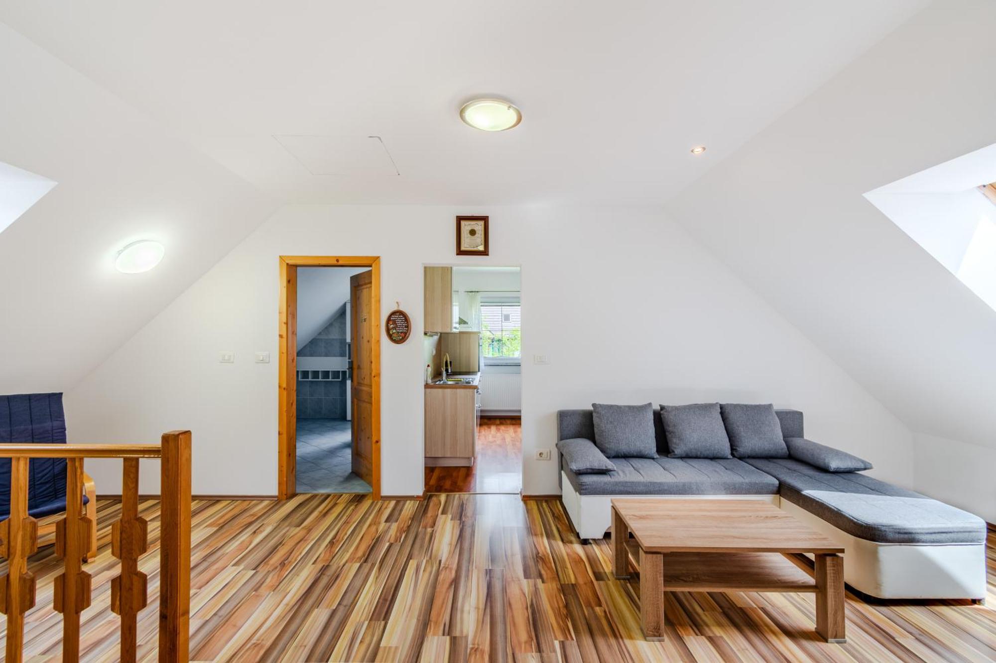 Apartment Pr' Stajercu With Free Onsite Parking ボヴェツ エクステリア 写真