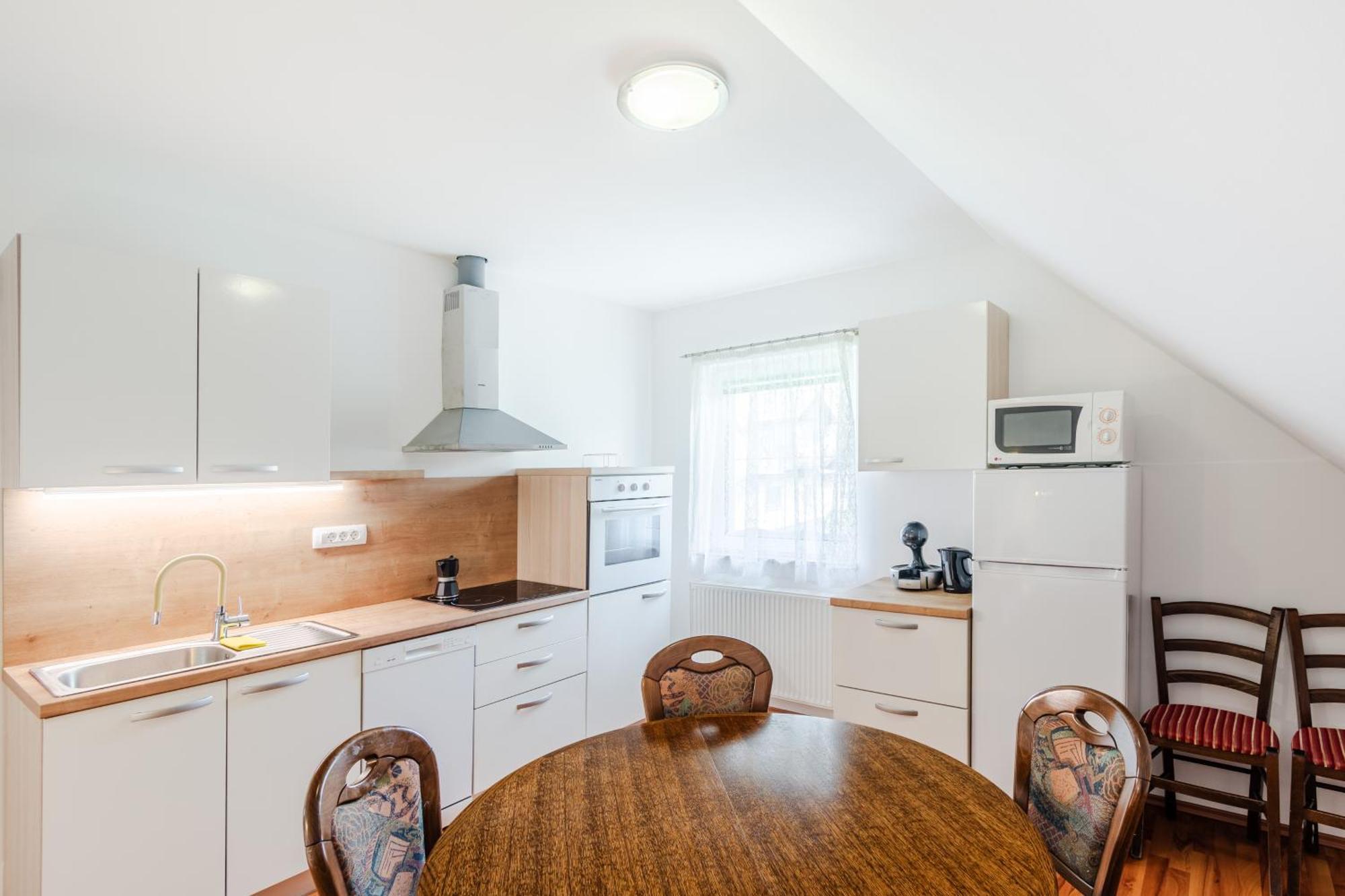 Apartment Pr' Stajercu With Free Onsite Parking ボヴェツ エクステリア 写真