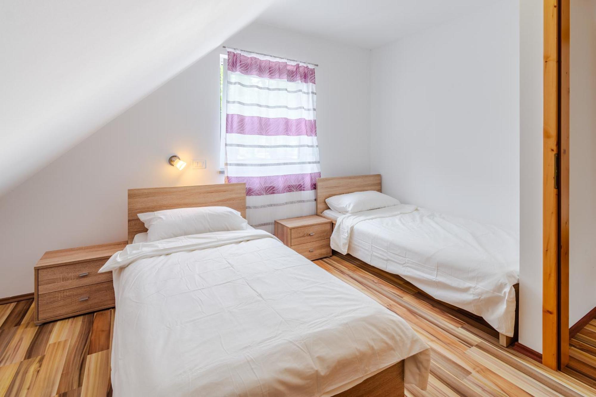 Apartment Pr' Stajercu With Free Onsite Parking ボヴェツ エクステリア 写真